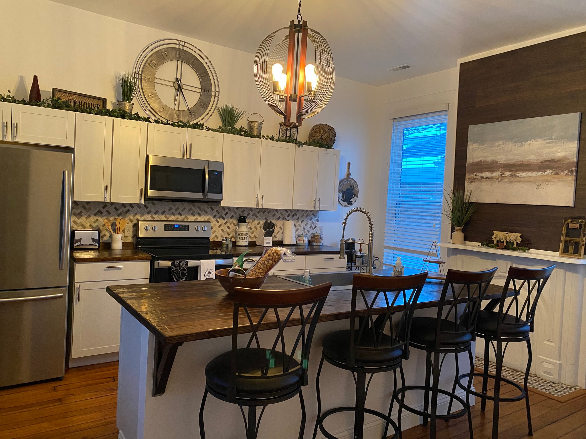 Chillicothe Apartment: 183 S Paint St