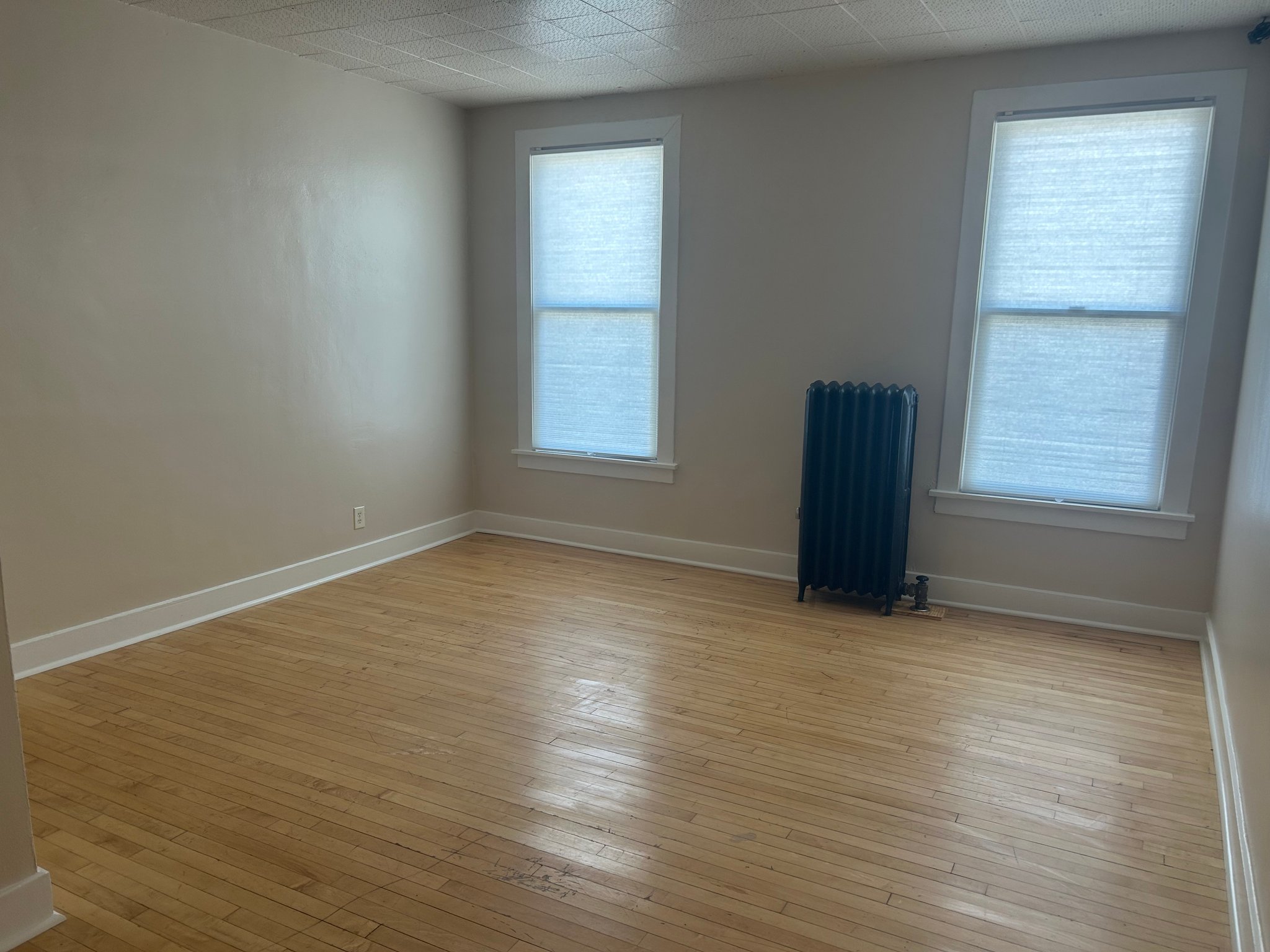 Pueblo Apartment: 111 Broadway Ave.