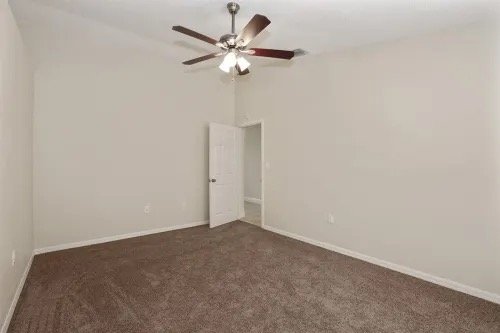Hialeah House: 7651 NW 168th Ter