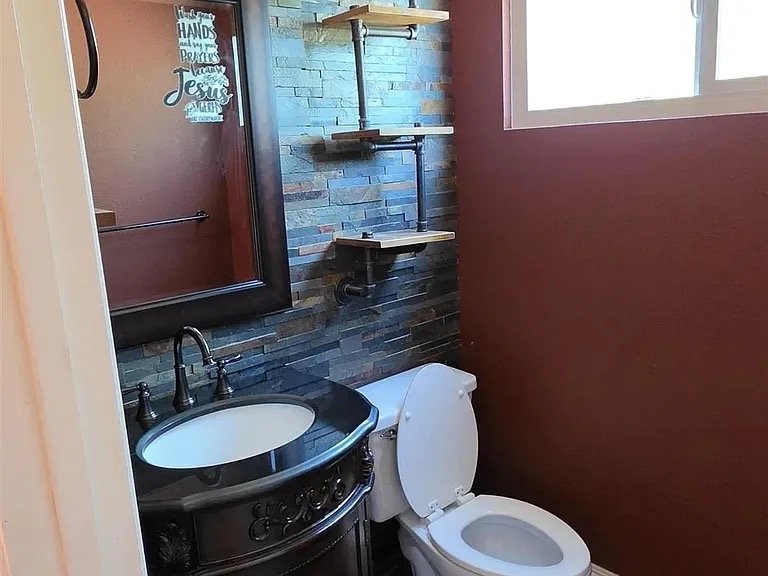 Ramona House: 24501 Tesoro Way