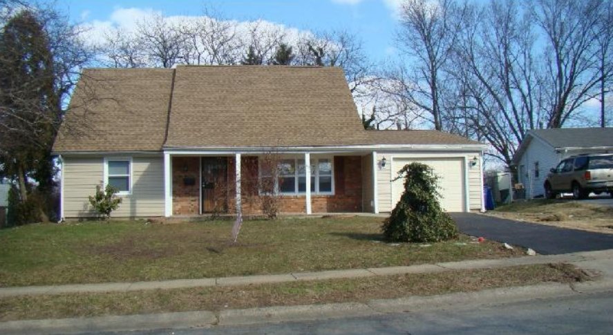 Willingboro House: 12 Ember Ln