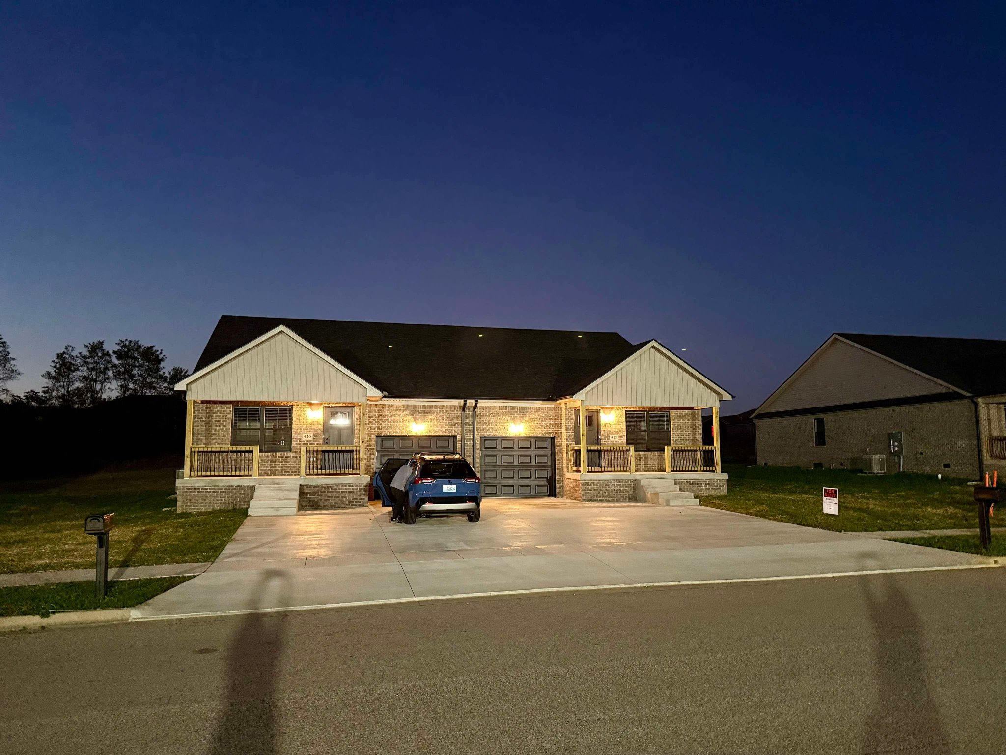 Berea Multiplex: # 418 Nandino Circle