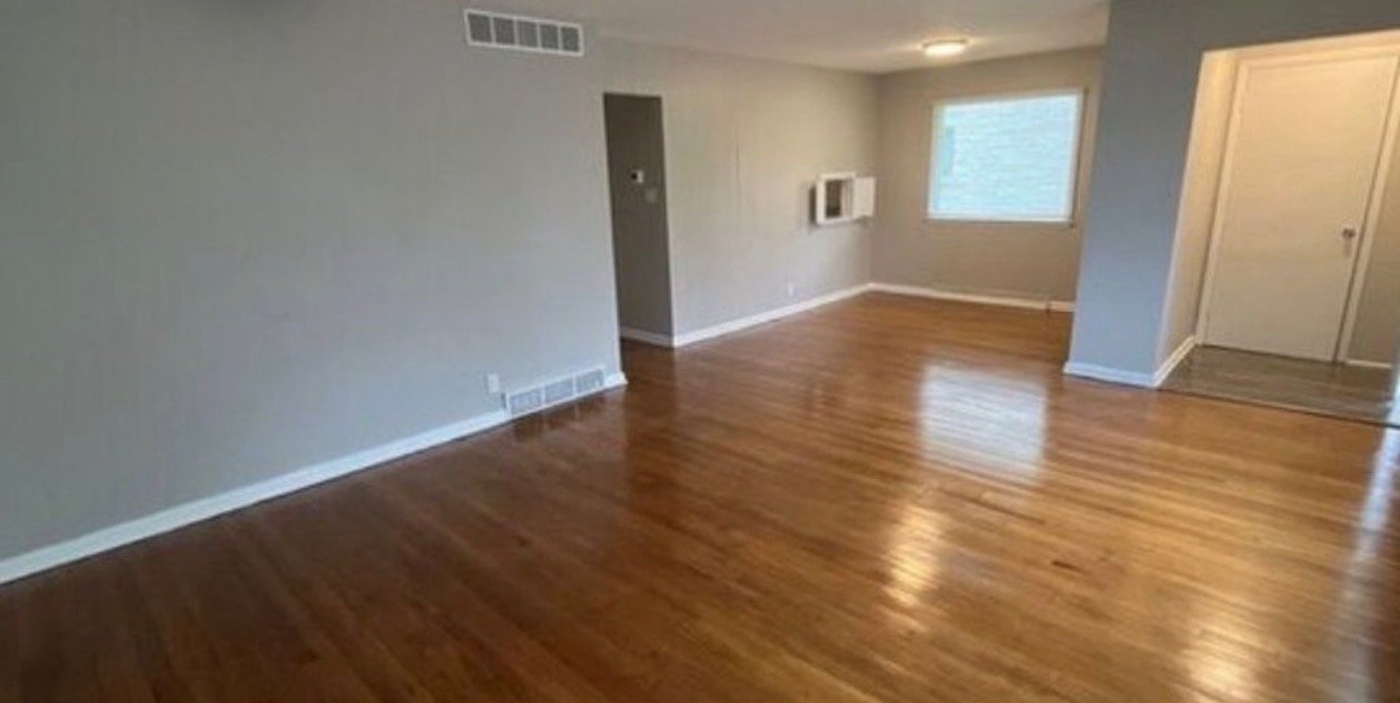 Milwaukee House: 4234 N 18th St,