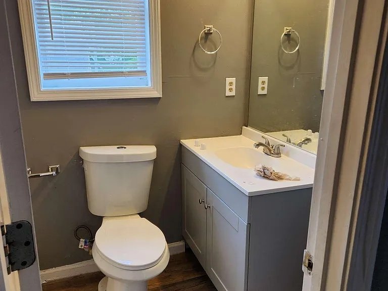 Decatur House: 3439 Lehigh Way