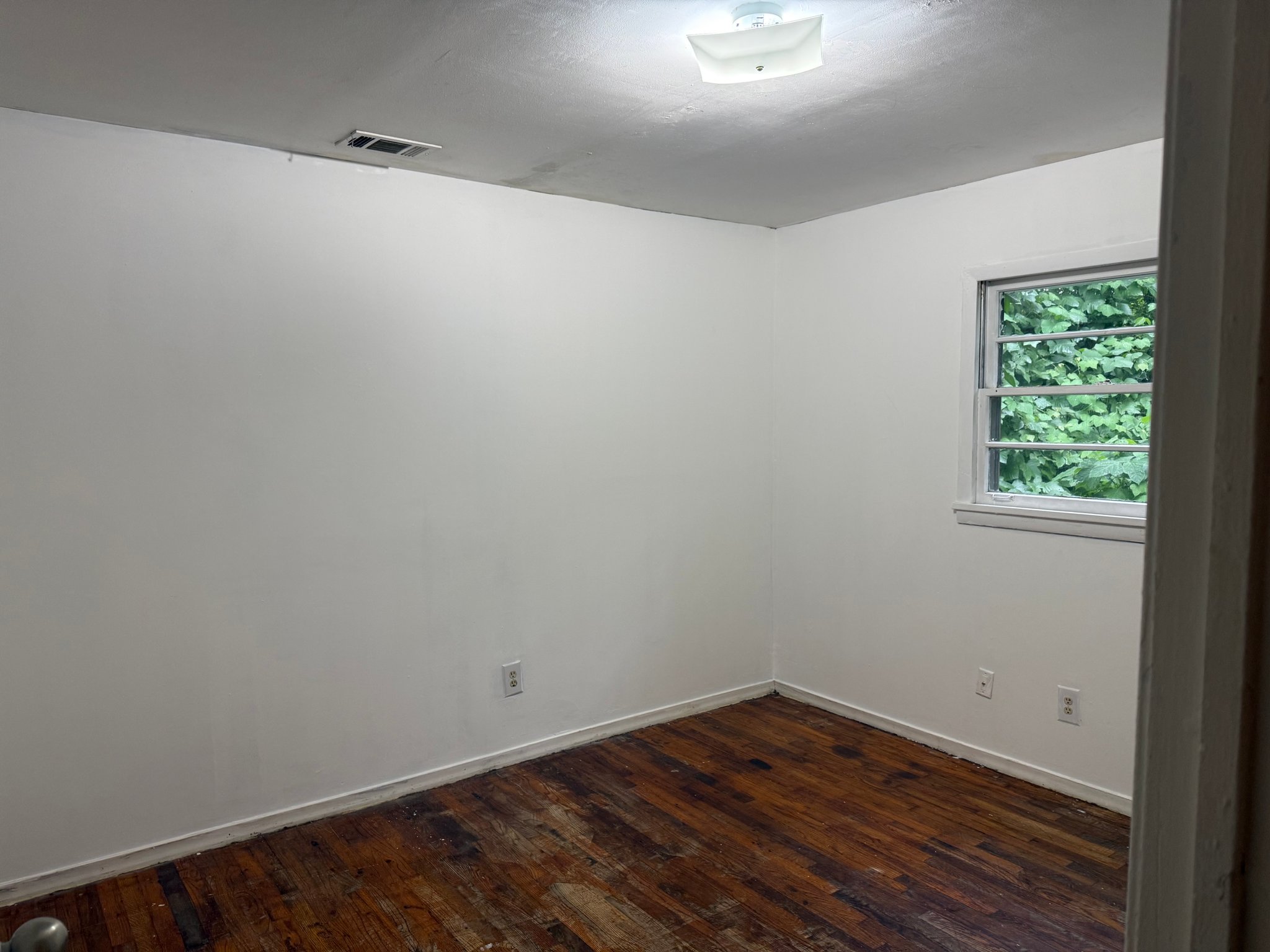 Atlanta House: 80 Finch Dr SE