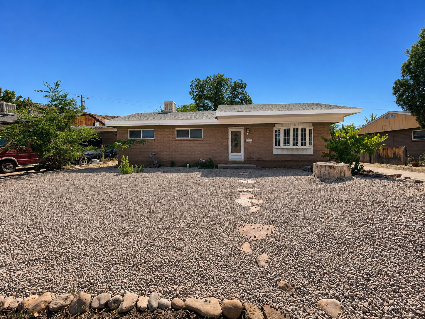 Moab House: 377 Tusher St