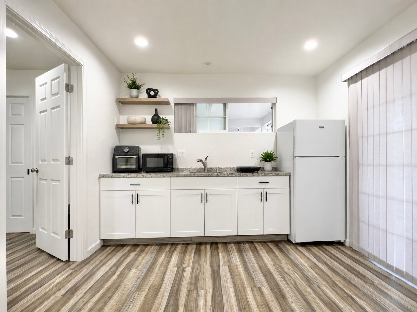 Wailuku House: 1141 Makaala Dr