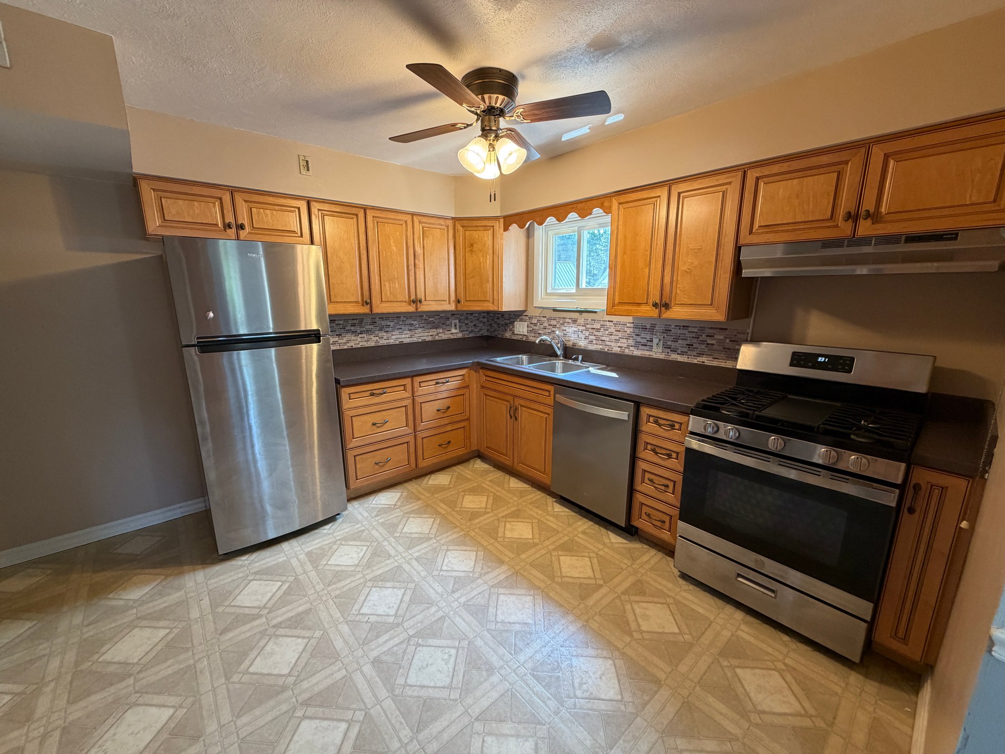 Cuyahoga Falls House: 1637 Hanover St