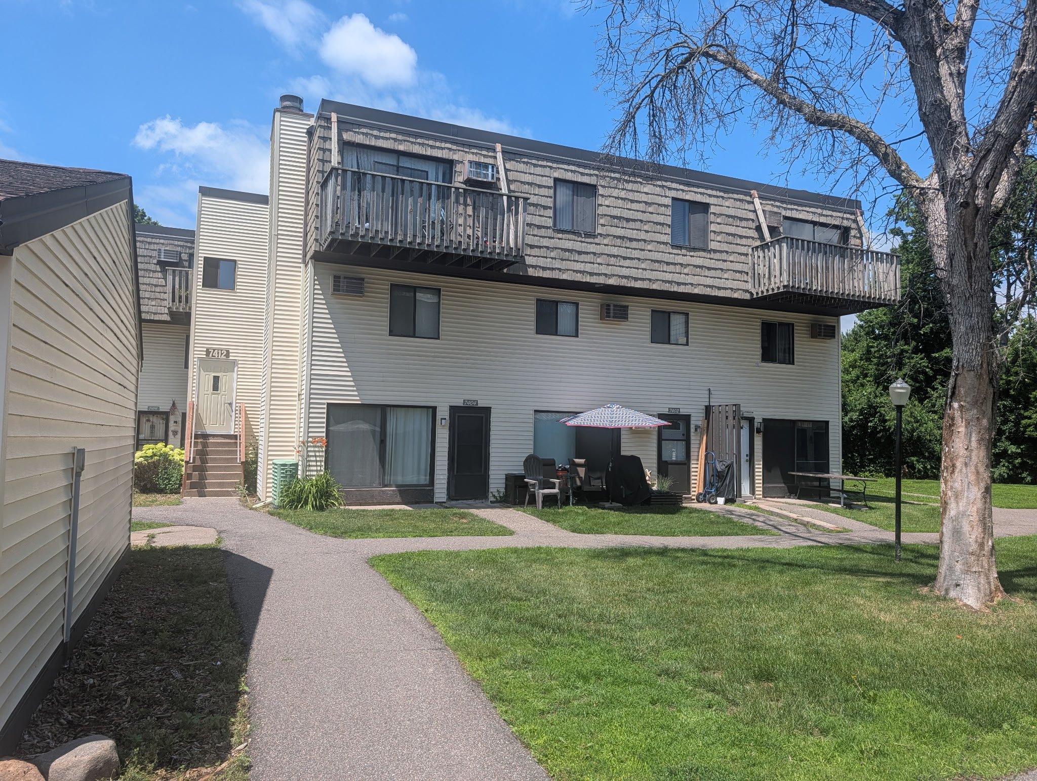Brooklyn Park Condo: 7404 72nd Lane N
