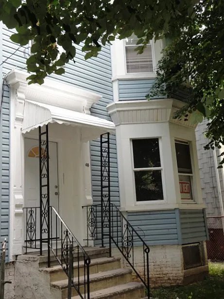 Newark Apartment: 48 S 12th St