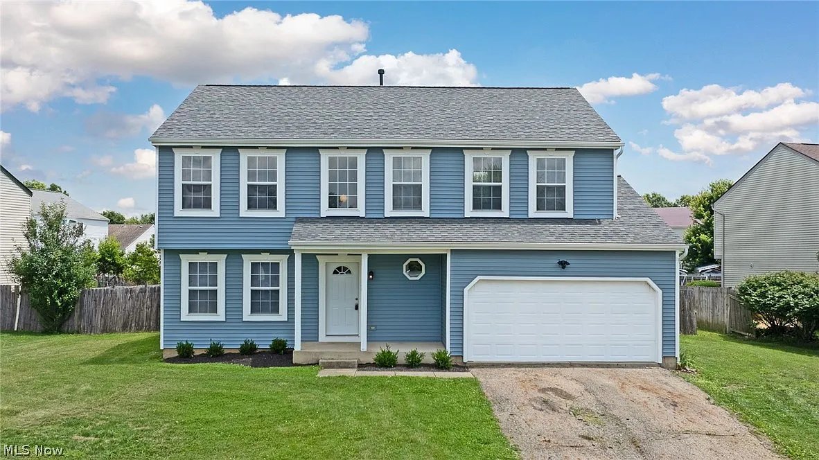 Pataskala House: 328 Regency Ave
