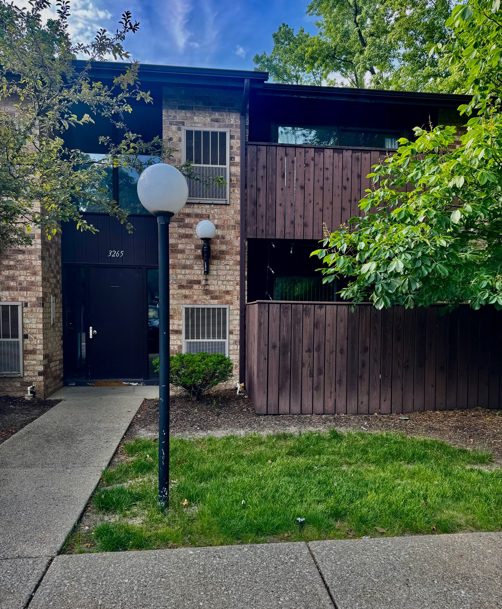 Cleveland Townhome: 3265 Mayfield Rd