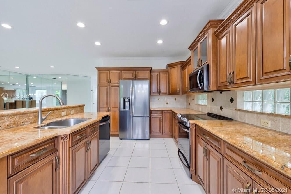 Coral Springs Townhome: 12375 NW 10th Drive B-1