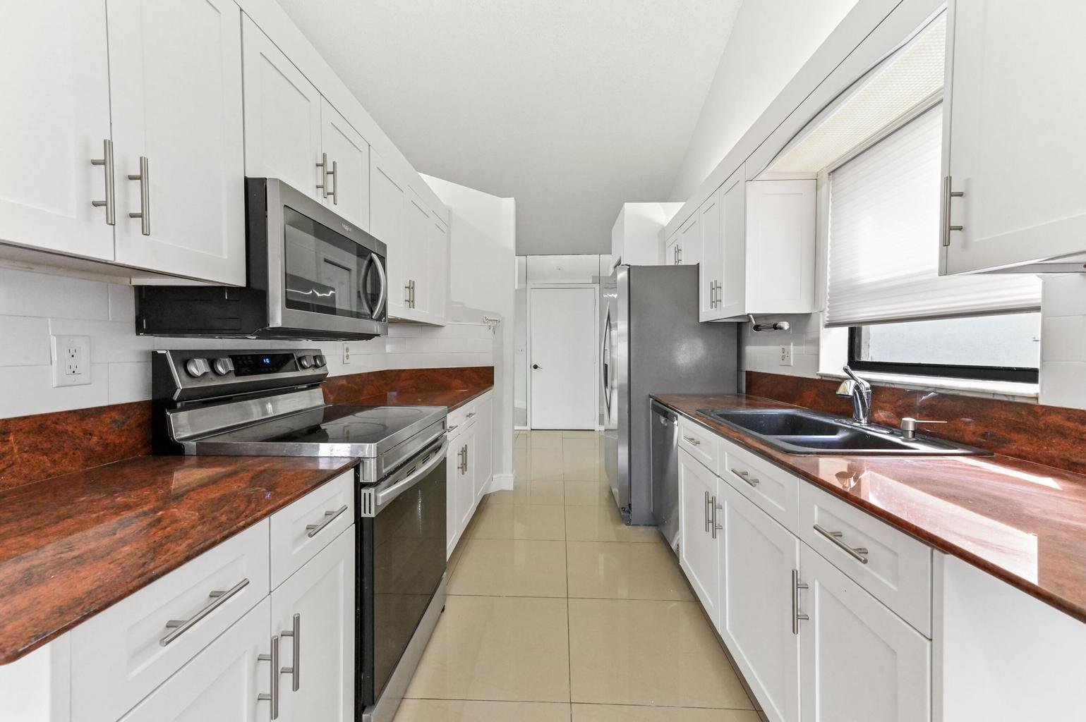 Boynton Beach House: 5421 Helene Circle