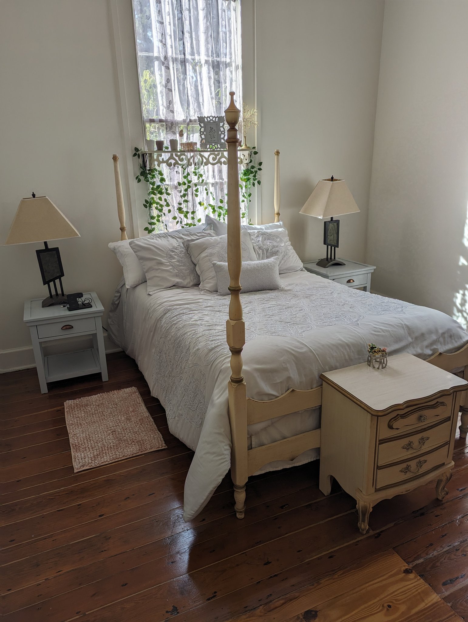 Mobile House: 456 Augusta St.