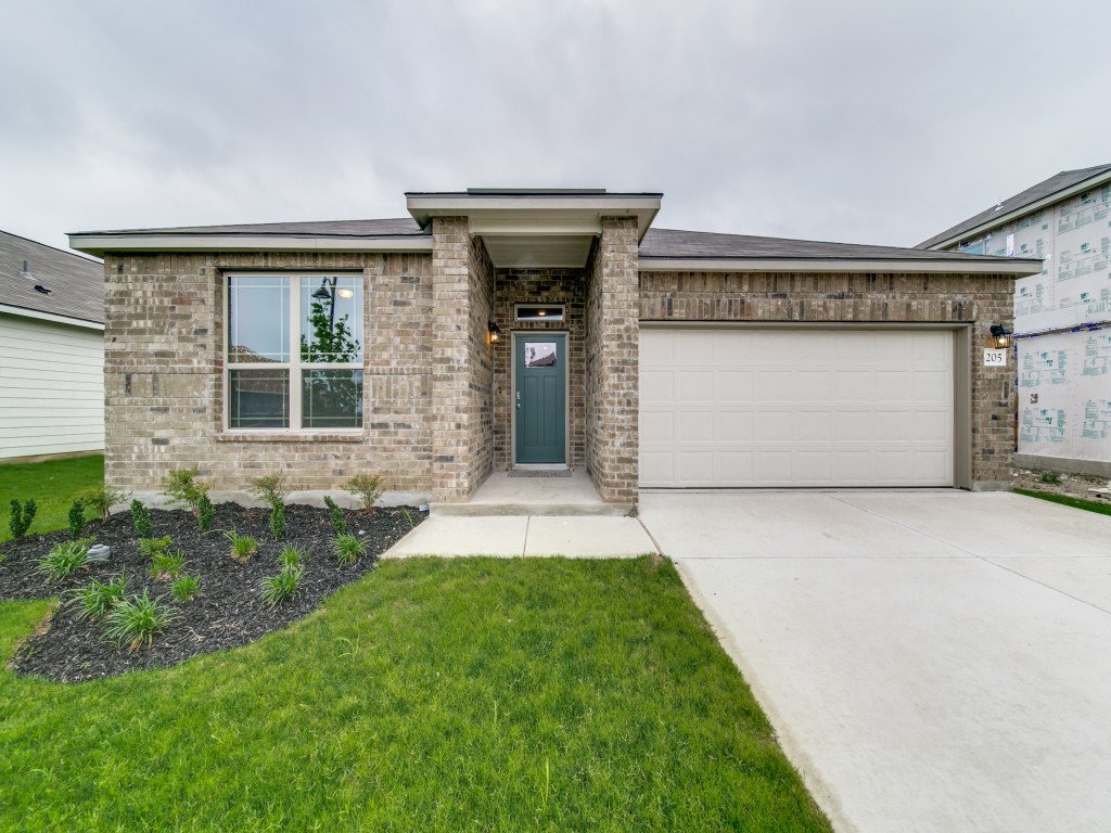 Cibolo House: 205 Stag Way