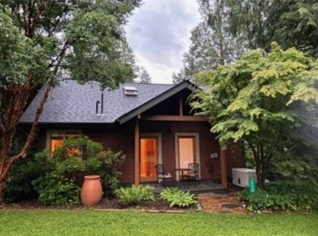 Snohomish House: 22307 E Lost Lake Rd