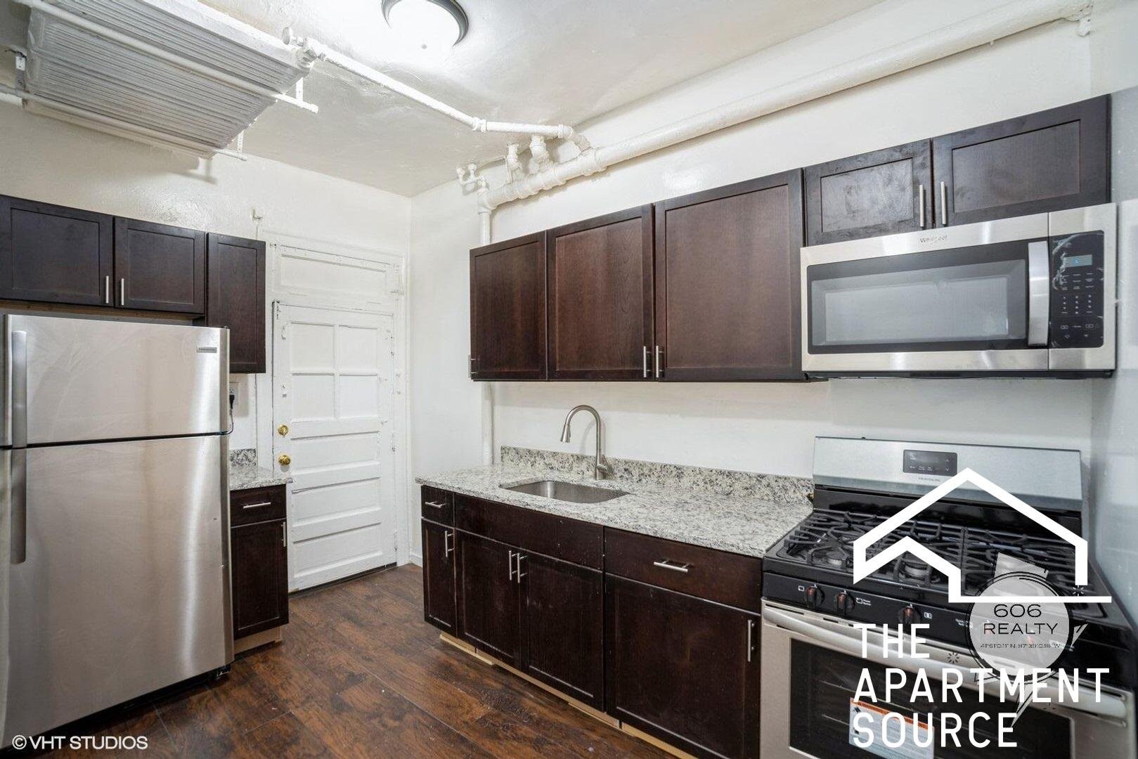 Chicago Apartment: 5250 South Drexel Avenue