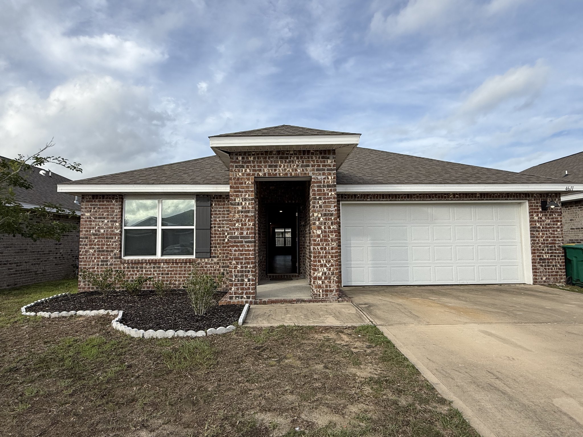 Crestview House: 4611 Reveille Way