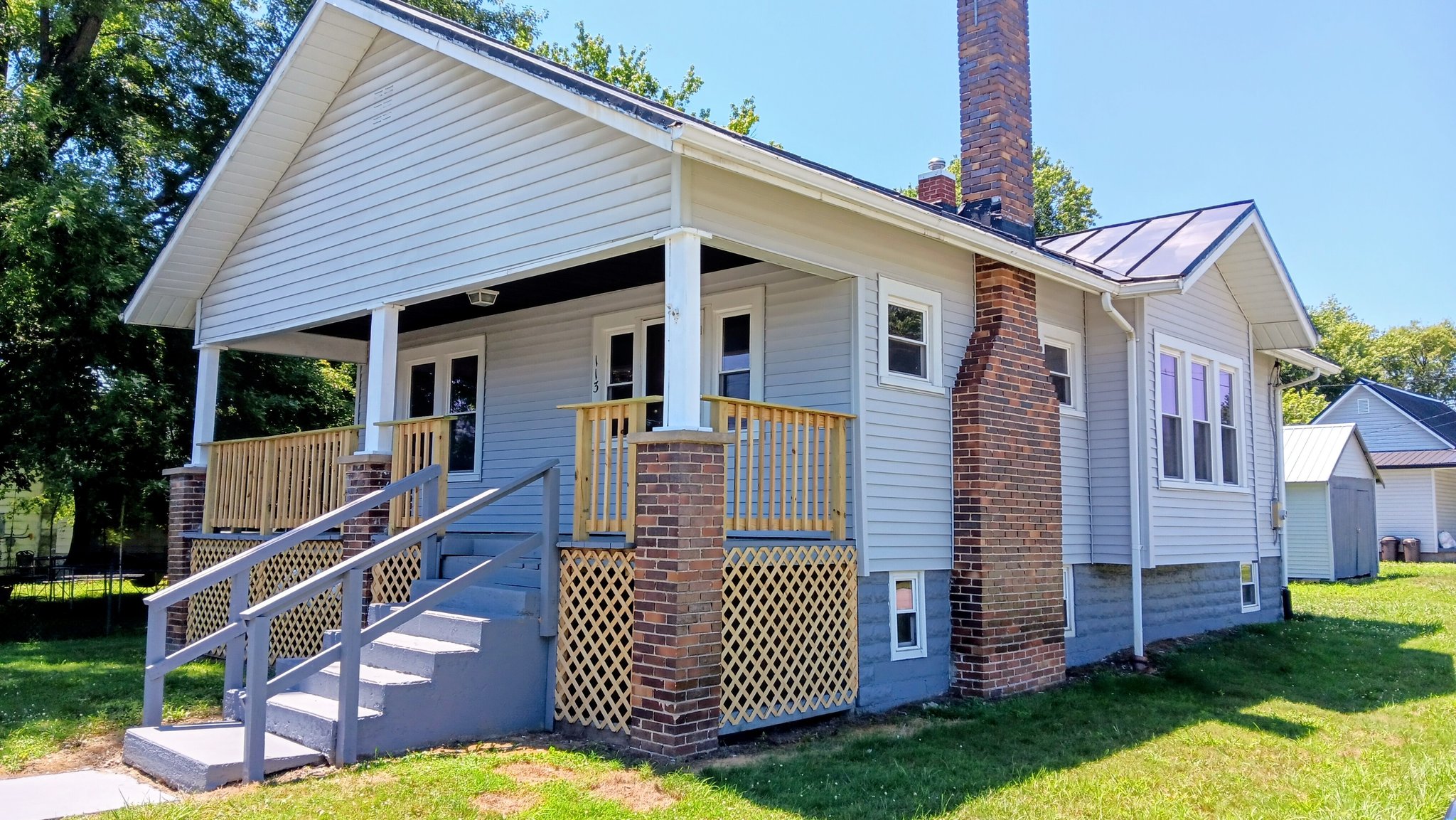 Seaman House: 113 Columbia Street