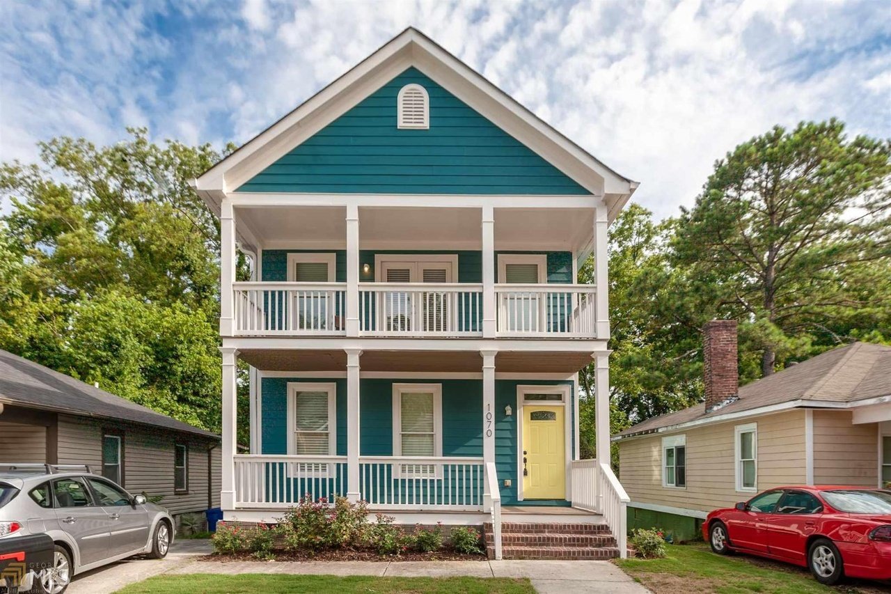 Atlanta House: 1070 Harwell St NW