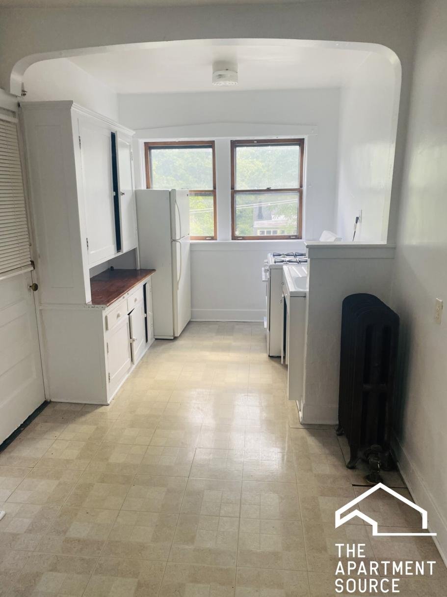 Riverside Apartment: 3146 South Harlem Avenue