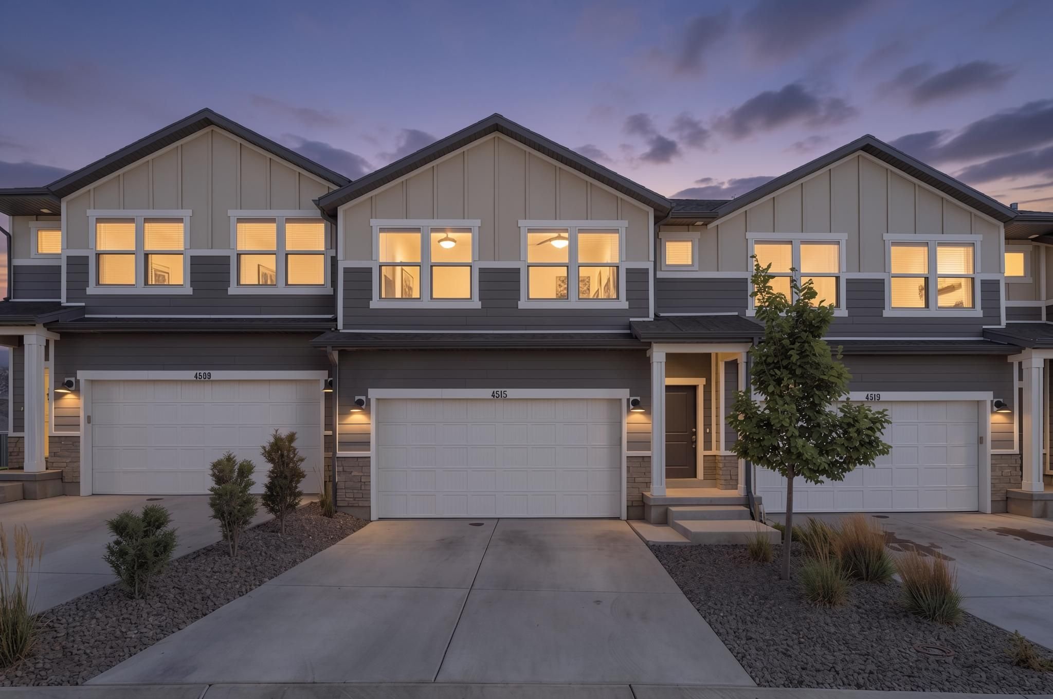 Eagle Mountain Townhome: 4515 E Hurstbourne