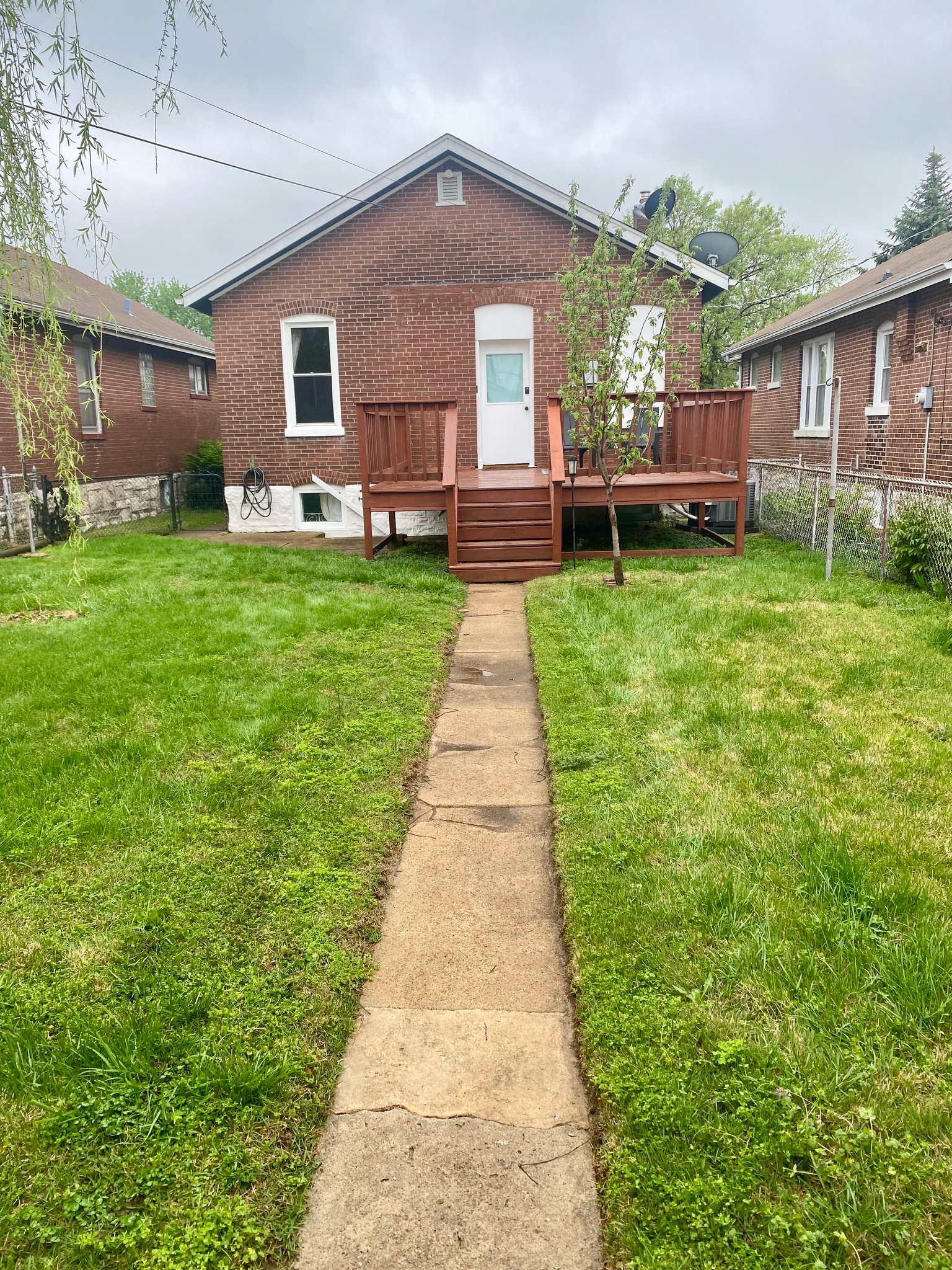 Saint Louis House: 4441 Ellenwood Ave