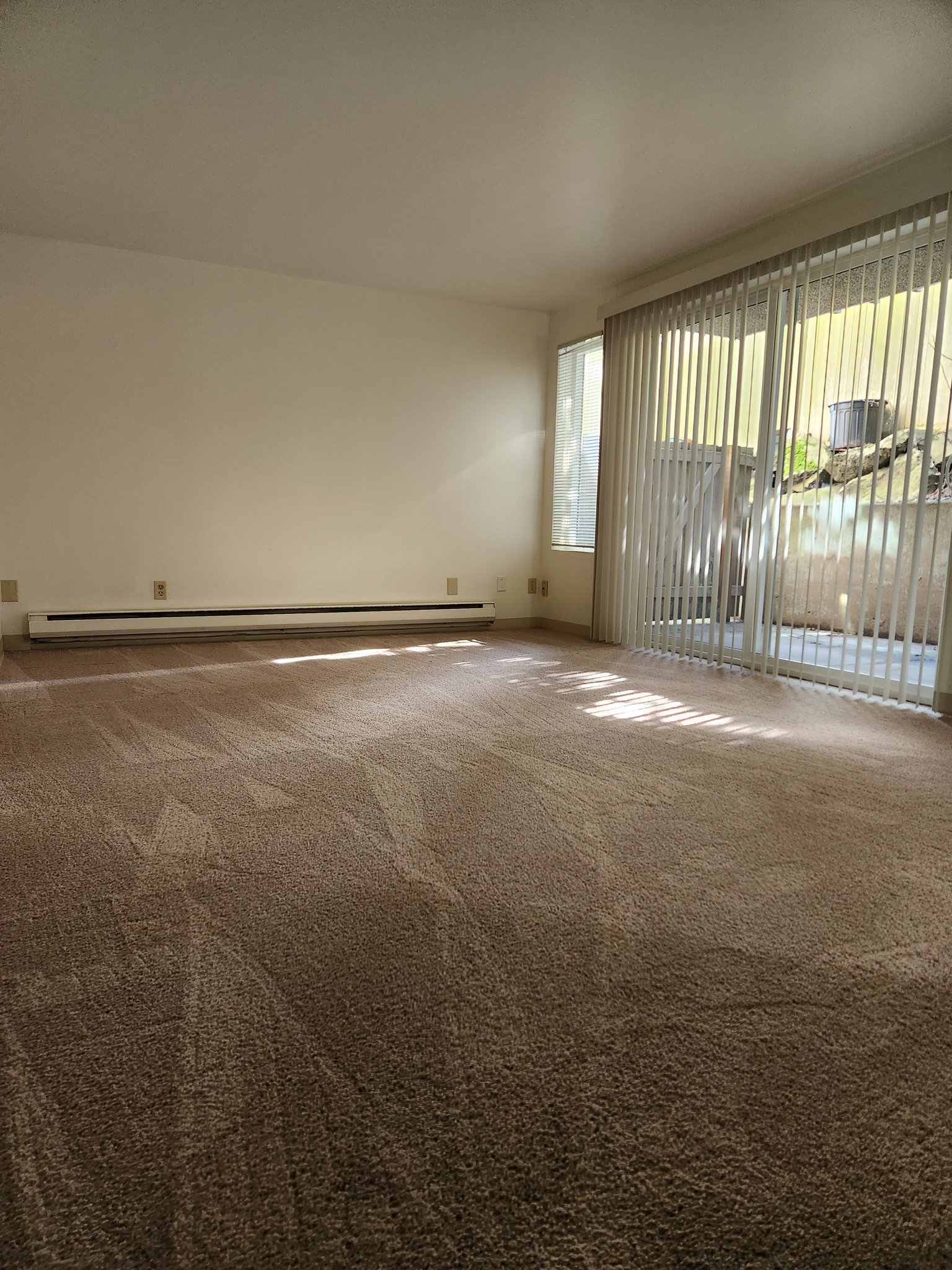 Seattle Apartment: 3401 NE 65th St