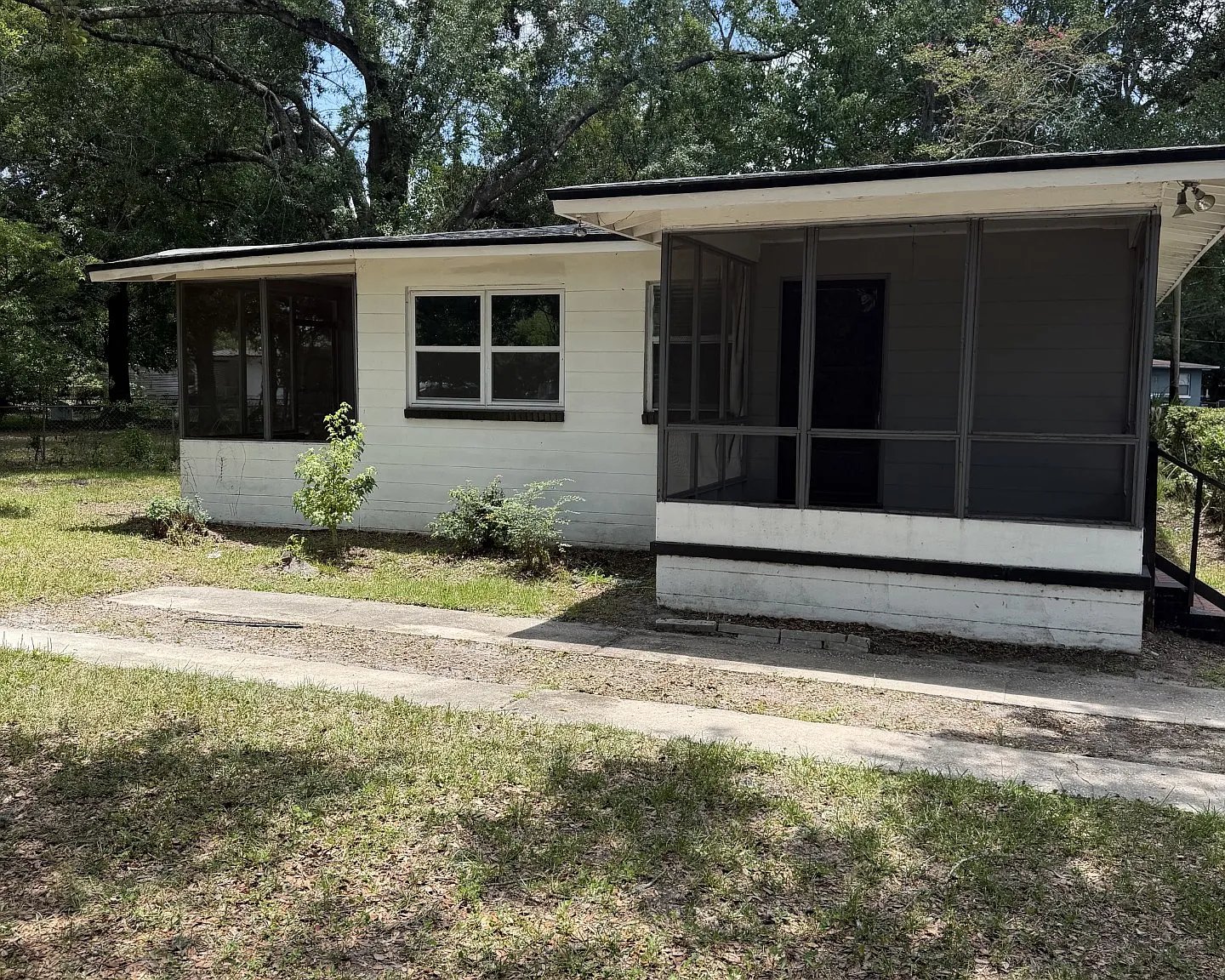Jacksonville House: 3152 Brasque Dr