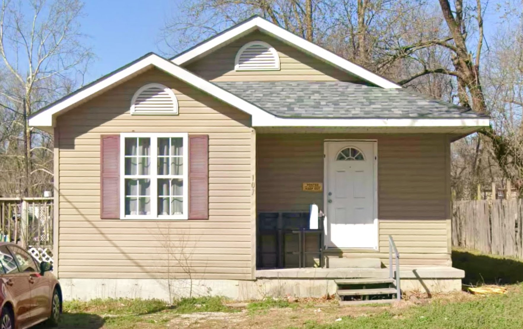 Fair Play House: 107 N Walnut