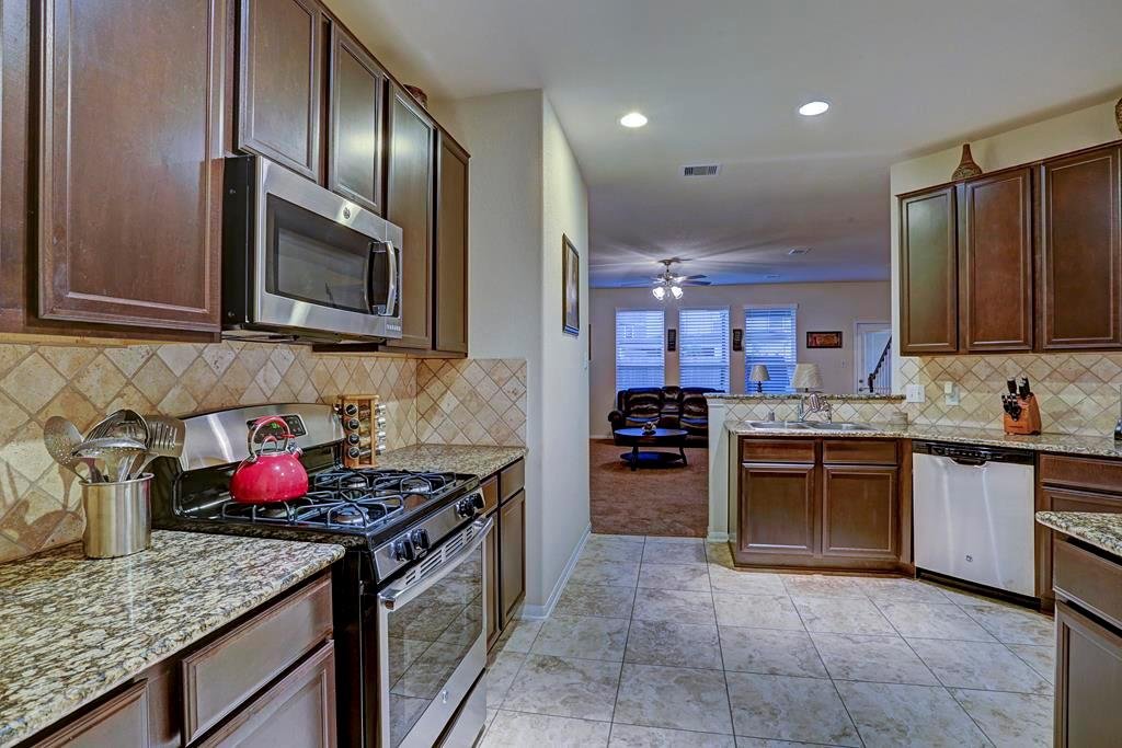 Katy House: 24319 Bay Hill Blvd