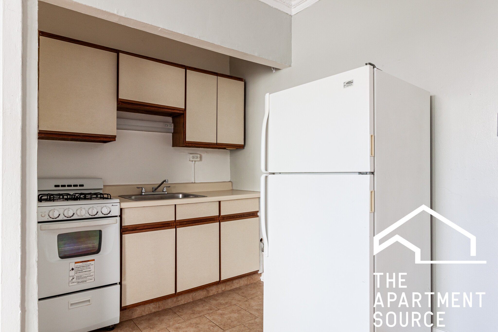 Chicago Apartment: 3831 North Fremont St.