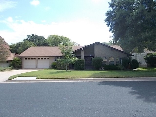 Austin House: 7403 Berkman Dr