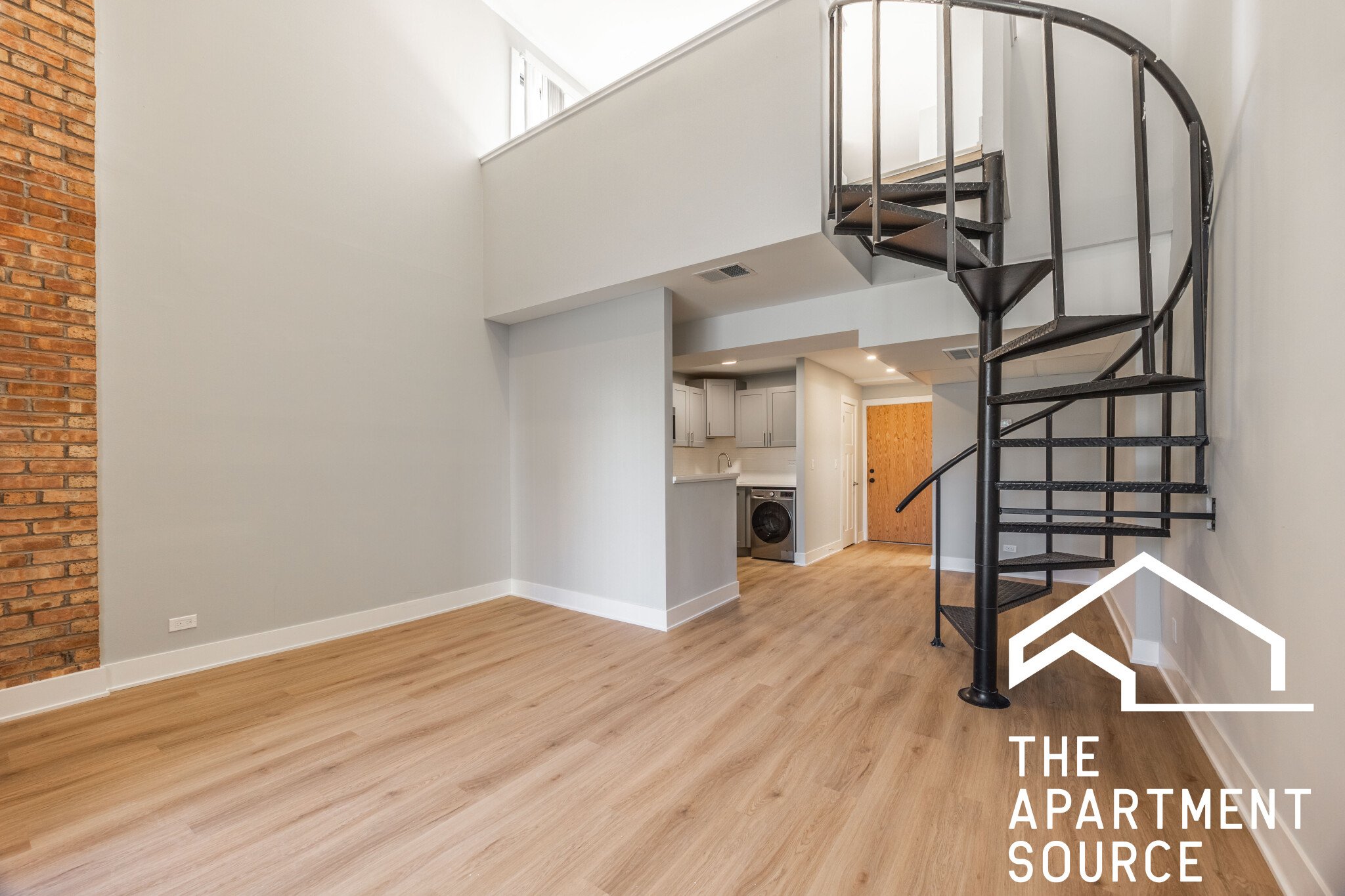 Chicago Apartment: 1220 LaSalle Drive