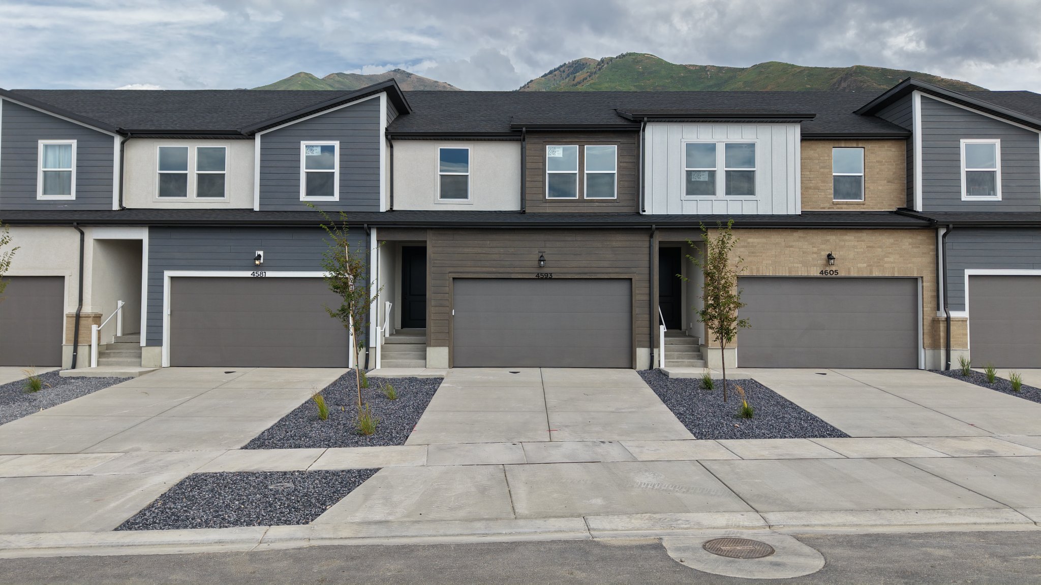 Mapleton Townhome: 4593 S Olive Ave