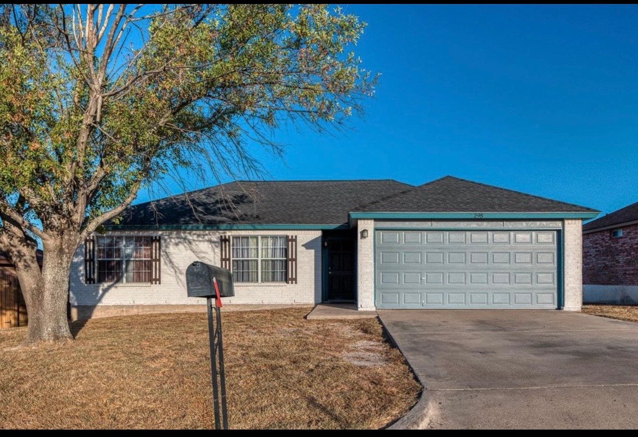 Del Rio House: 295 Vista Hermosa