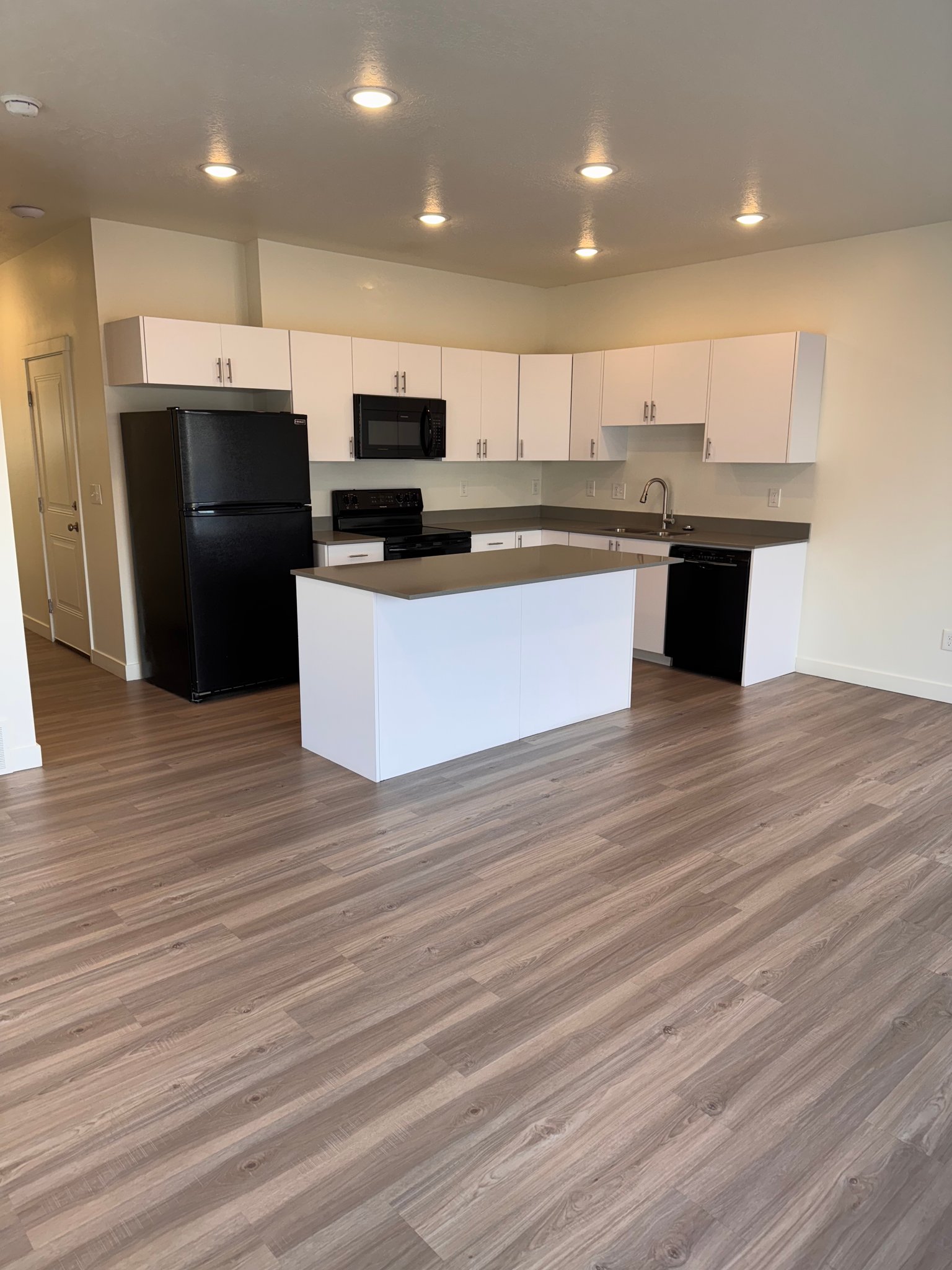 Provo Townhome: 1096 E 1270 S