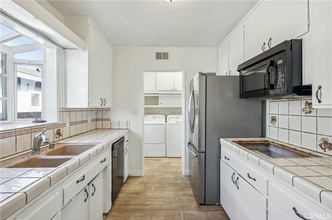Torrance House: 20614 Mansel Ave