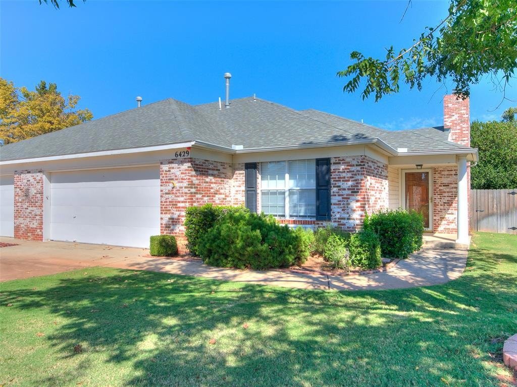 Oklahoma City Townhome: 6429 Masons Dr