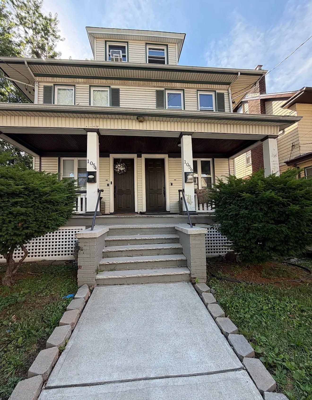 newark Condo: 1056 hunterdon st newark