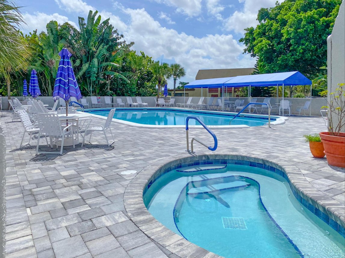 Lake Worth Condo: 4539 Luxemburg Ct