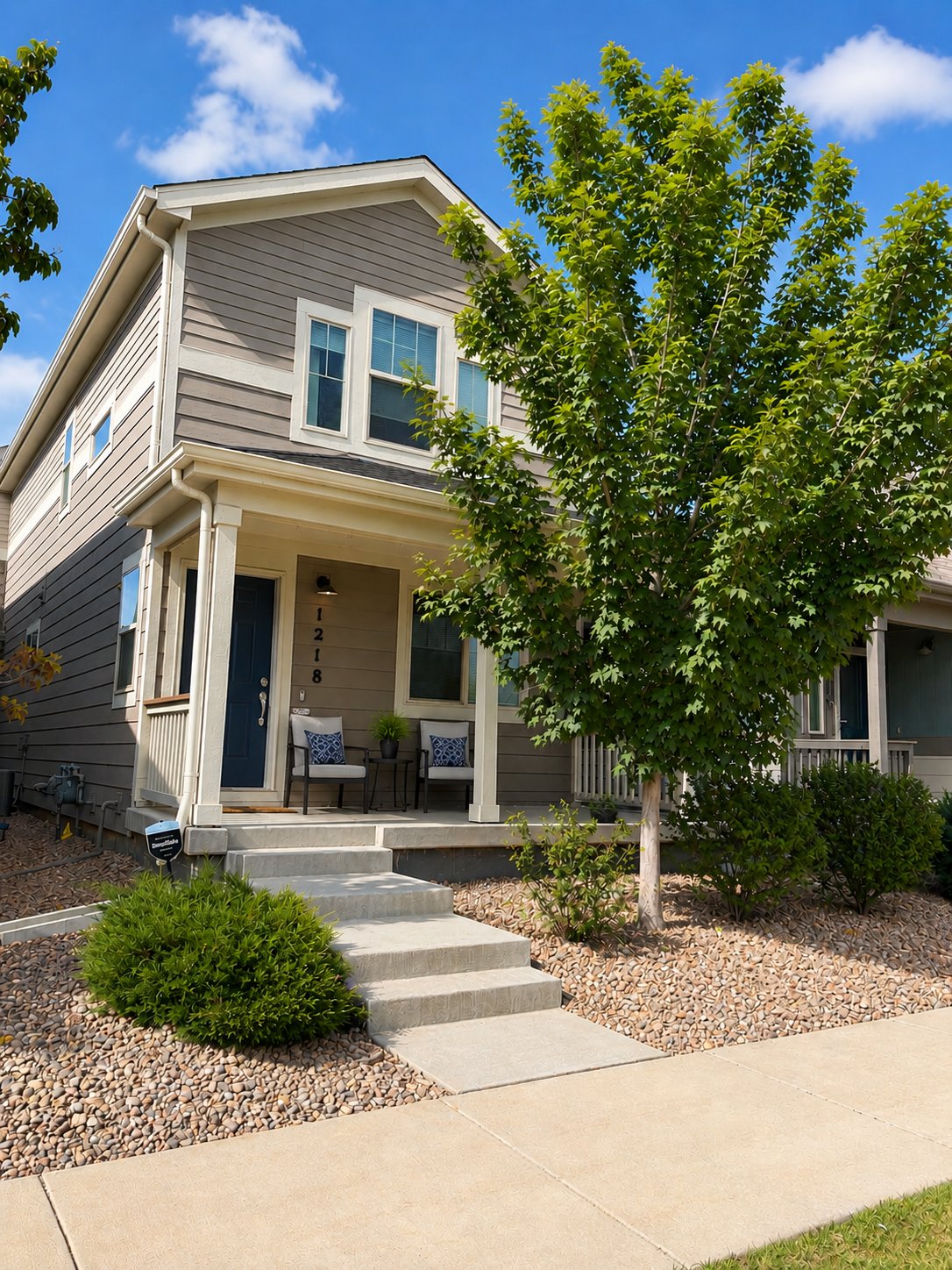 Longmont House: 1218 Hummingbird Cir
