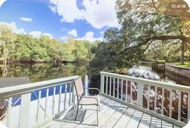 Tampa Single Room: 12137 Riverhills Dr
