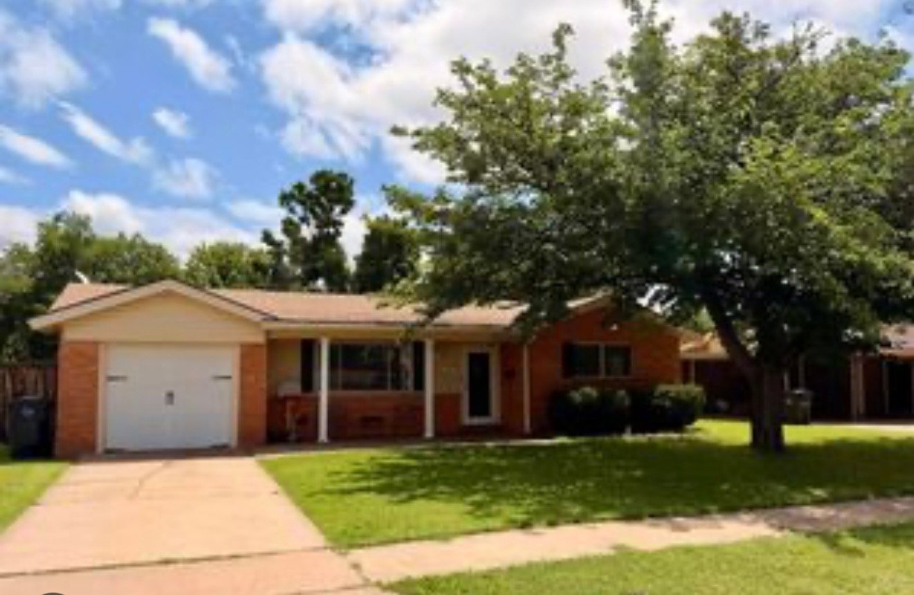 Wichita Falls House: 2 Gloria Circle