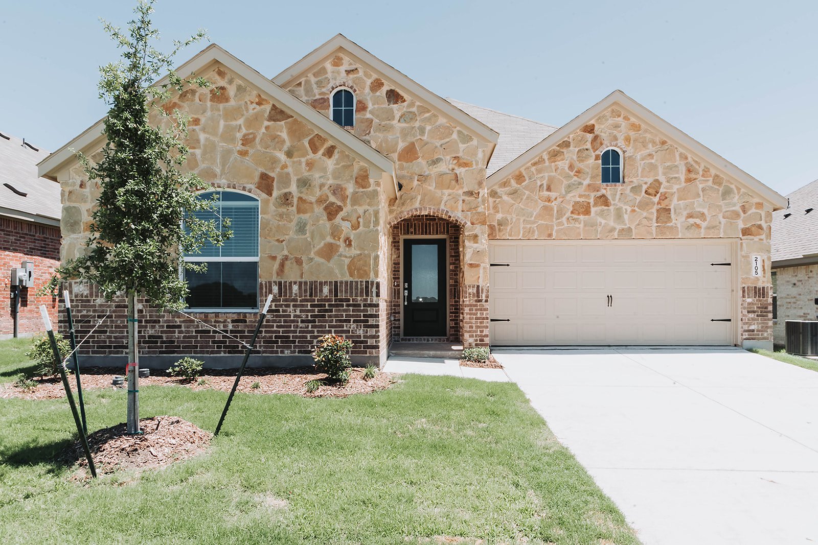 Forney House: 2105 Martins Pond Rd