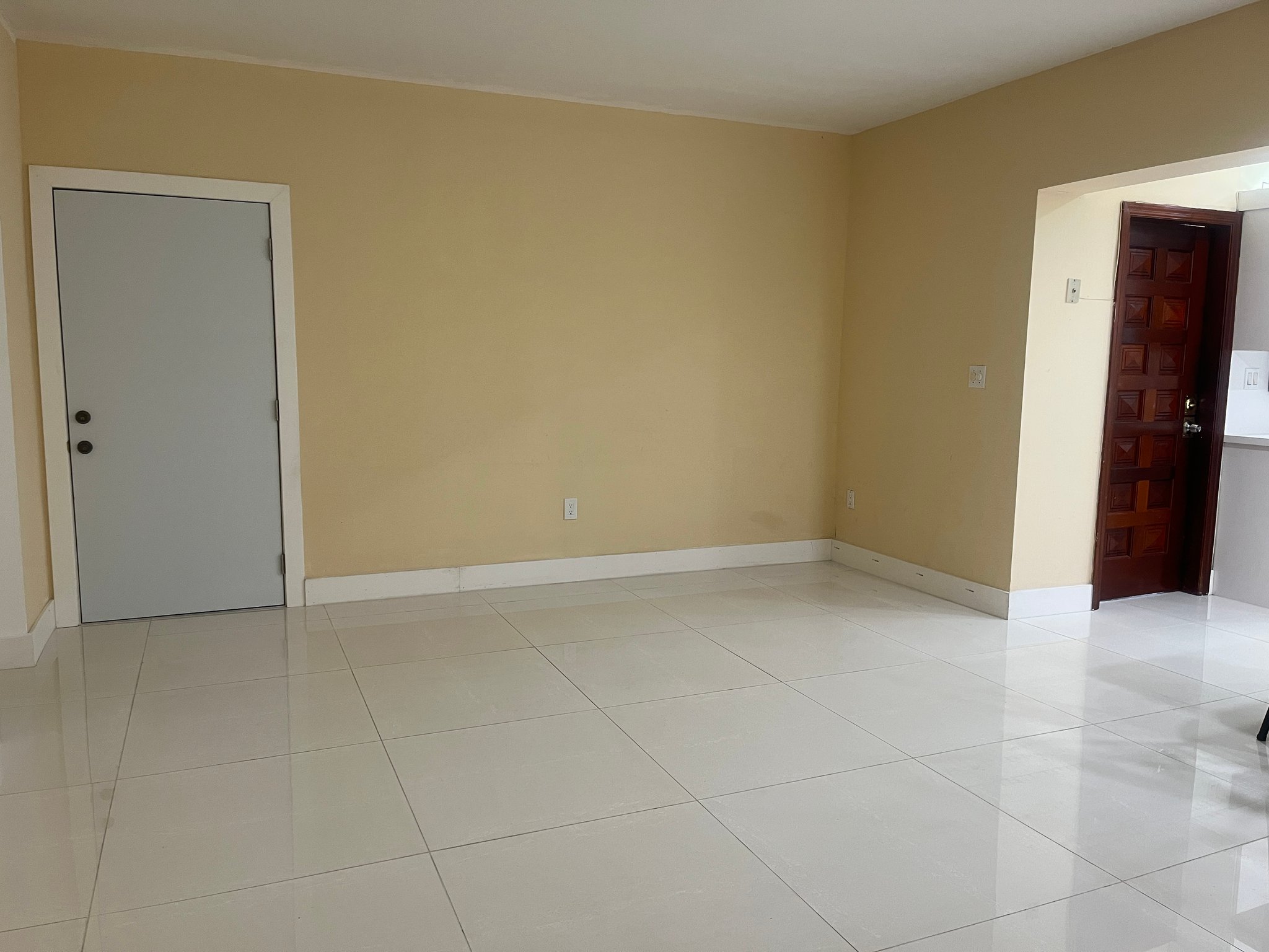 Miami House: 330 Northwest Dr