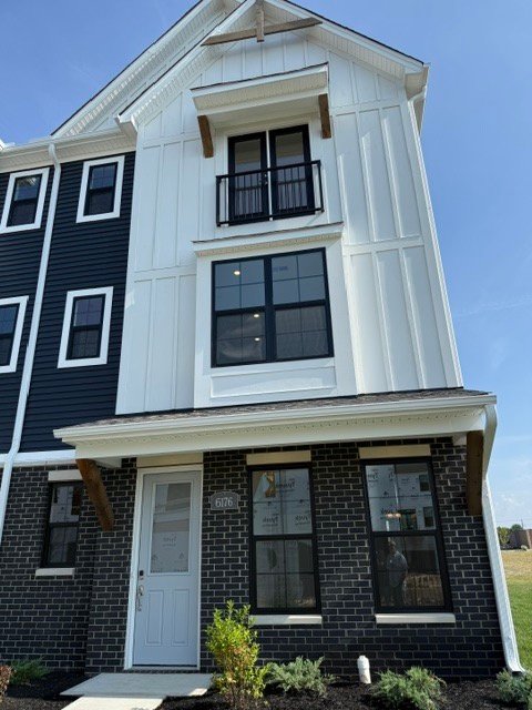 Mason Townhome: 6176 Nicholas Way