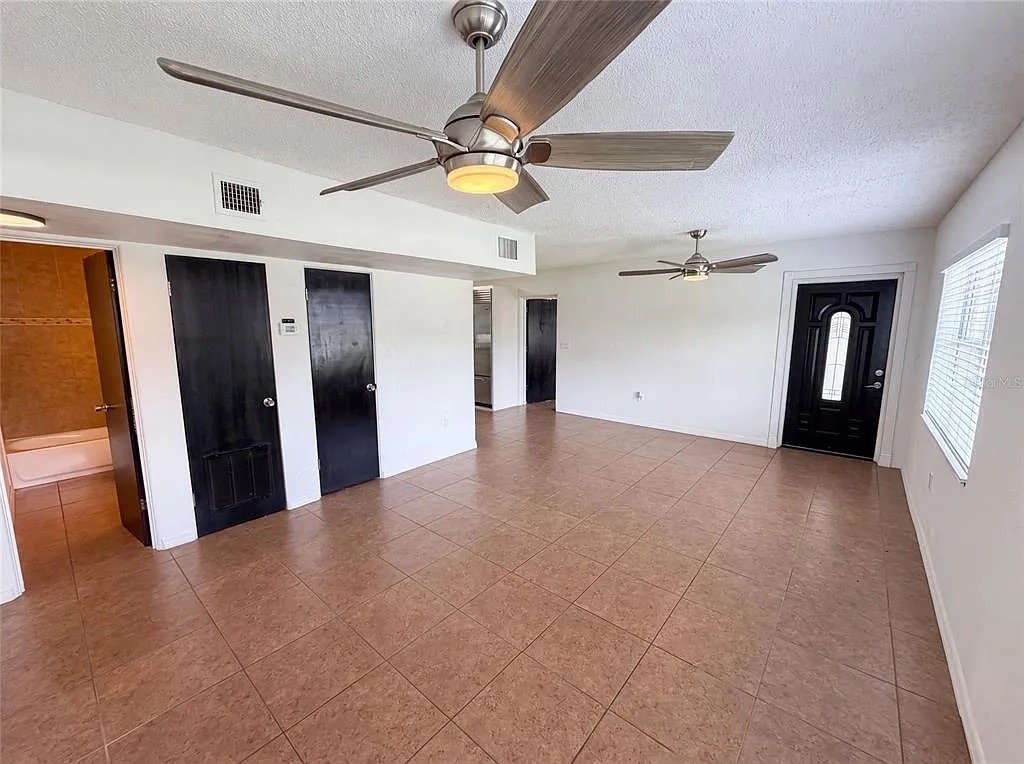 Orlando House: 1907 Sue Ann St,