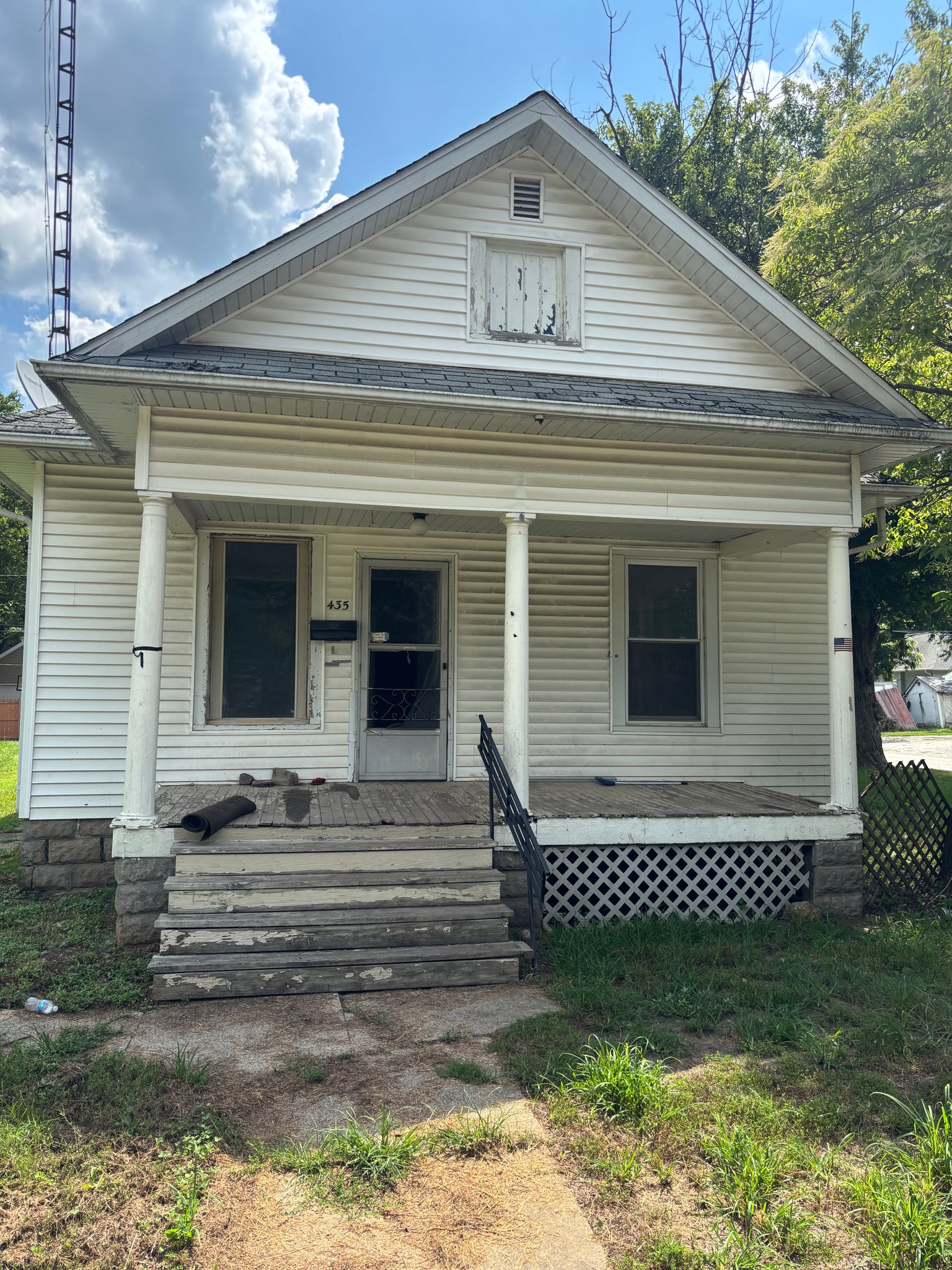 Nokomis House: 435 S Cedar Street